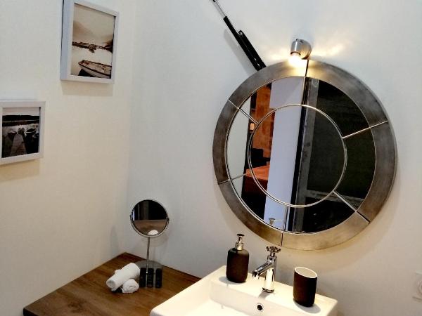 La Maison Grivolas Appartements et Maison d'hôtes : photo 5 de la chambre appartement 1 chambre