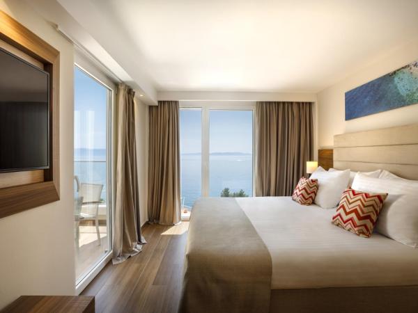 Girandella Valamar Collection Resort : photo 1 de la chambre suite for 2+2 seaview - family