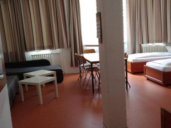 Hostel am Kurtti : photo 4 de la chambre dortoir mixte de 6 lits