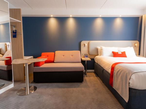 Holiday Inn Express - Glasgow - City Ctr Theatreland, an IHG Hotel : photo 4 de la chambre chambre double avec canapé-lit