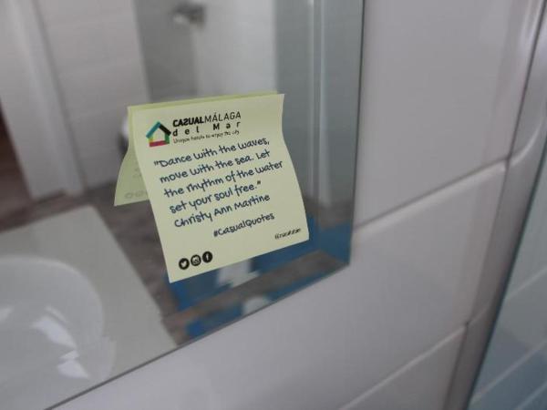 Casual del Mar Málaga : photo 2 de la chambre room #225364045