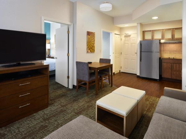 Staybridge Suites Orlando South, an IHG Hotel : photo 6 de la chambre suite 1 chambre avec 2 lits queen-size