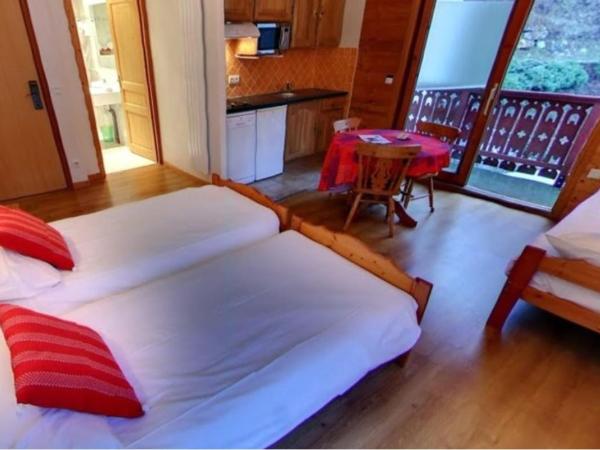 Hotel Les Chalets : photo 2 de la chambre chambre triple