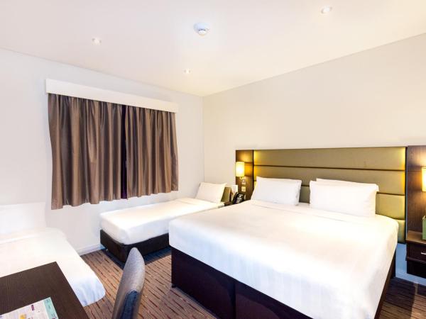 Premier Inn Dubai Ibn Battuta Mall : photo 2 de la chambre chambre familiale standard - non-fumeurs