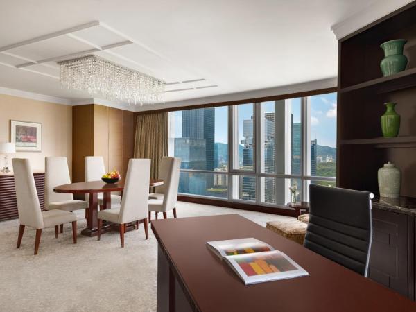 Futian Shangri-La, Shenzhen,Near to Shenzhen Convention&Exhibition Centre, Futian Railway Station : photo 3 de la chambre suite specialty