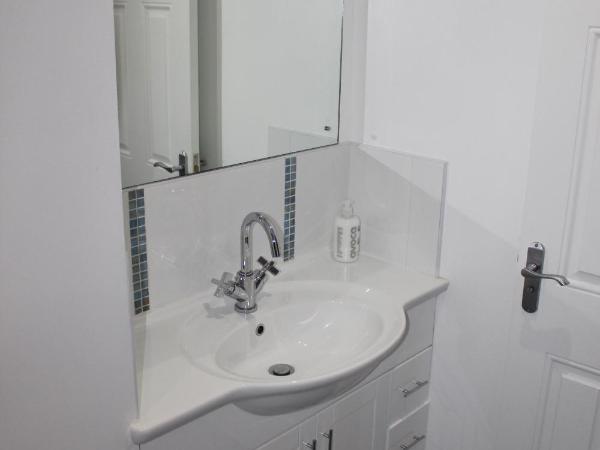 Oxfordbnb : photo 4 de la chambre chambre lits jumeaux avec douche 