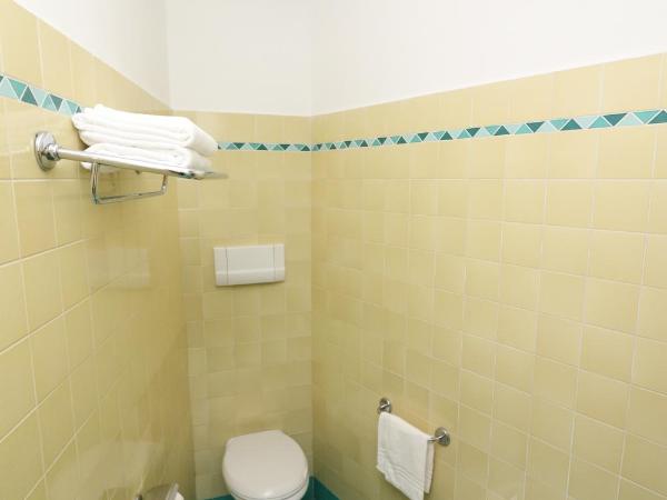 Hotel Tourist : photo 1 de la chambre chambre double ou lits jumeaux Économique