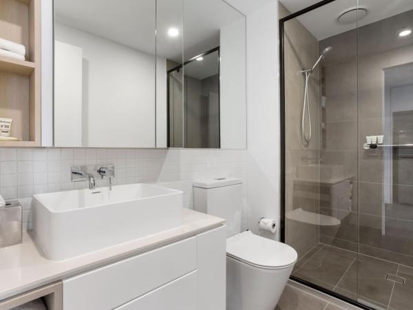 The Sebel Melbourne Moonee Ponds : photo 4 de la chambre one-bedroom apartment with queen bed and balcony