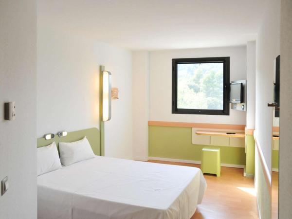 Ibis Budget Girona Costa Brava : photo 1 de la chambre chambre double standard
