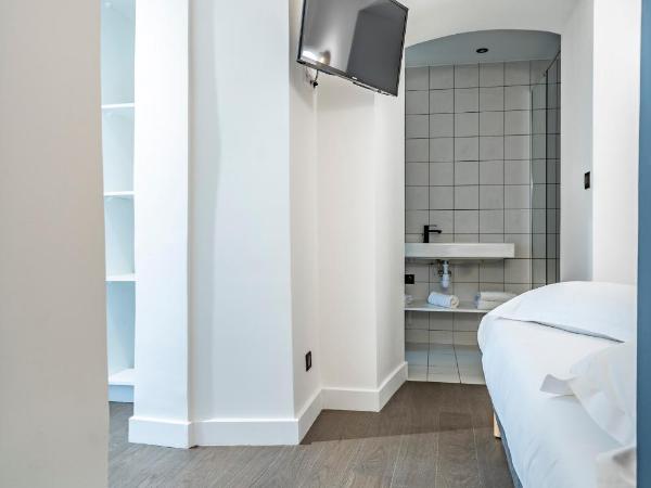 Monsieur Miot Concept Hotel - Bastia centre : photo 6 de la chambre chambre triple confort