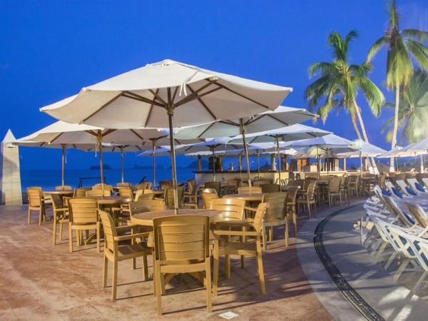 VILLA PARA 8 PERSONAS 6 Adultos 2 Menores En HOTEL TSORO IXTAPA WIFI GRATIS : photo 3 de la chambre appartement - rez-de-chaussée