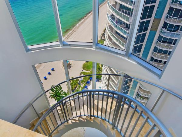 Marenas Beach Resort : photo 9 de la chambre penthouse en duplex - côté océan