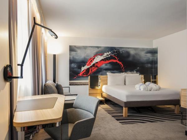 Novotel Den Haag City Centre, fully renovated : photo 1 de la chambre chambre double exécutive avec canapé-lit