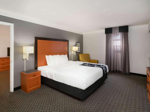 La Quinta Inn by Wyndham Nashville South : photo 4 de la chambre suite 1 chambre lit king-size - non-fumeurs