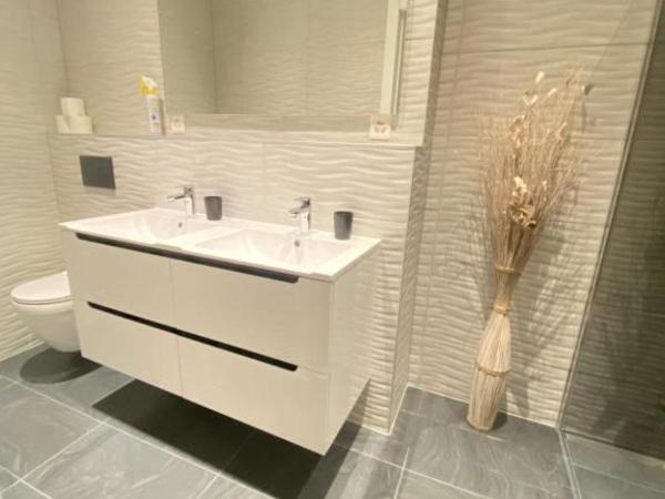 B&B Guest House Du Lac : photo 3 de la chambre chambre double - vue sur montagne