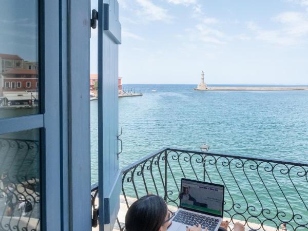 Elia Zampeliou Hotel : photo 1 de la chambre deluxe room with sea view and balcony