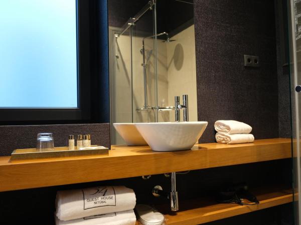 34 GuestHouse : photo 5 de la chambre chambre lits jumeaux avec balcon