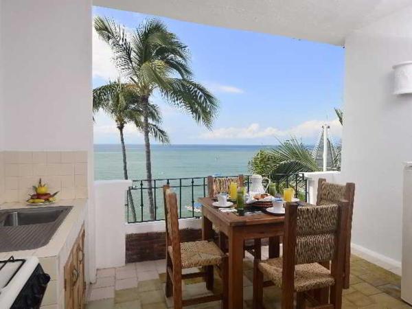 Emperador Vallarta Beachfront Hotel and Suites : photo 1 de la chambre room #26599809