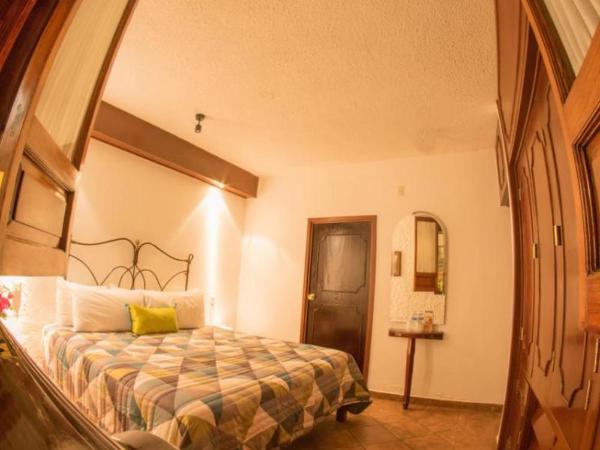 Hotel Mesón de los Remedios : photo 3 de la chambre room #32576409