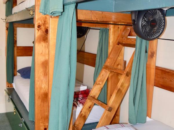 Green Tortoise Hostel Seattle : photo 8 de la chambre lit superposé dans dortoir mixte de 8 lits