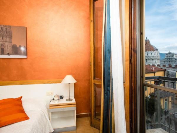 Hotel Roma : photo 4 de la chambre chambre triple