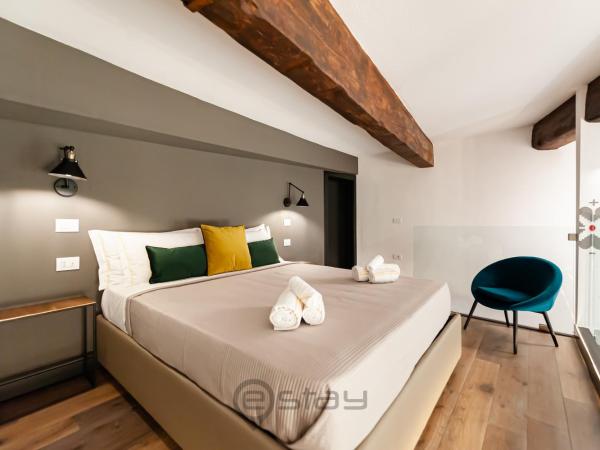 KyS Castello - City Centre : photo 10 de la chambre chambre double deluxe avec lit d'appoint