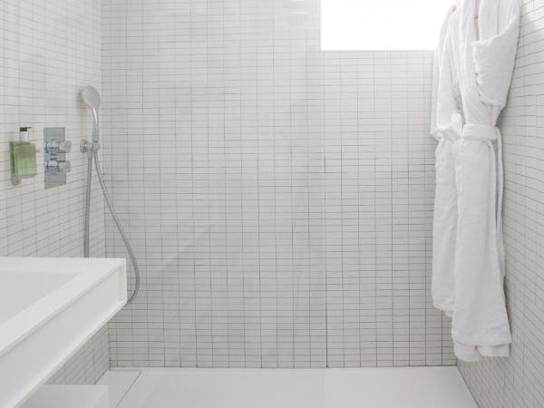 Hotel Restaurant La Vague de Saint Paul : photo 1 de la chambre chambre double classique - rez-de-chaussée