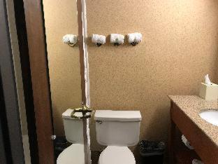 Clarion Pointe OKC Airport : photo 6 de la chambre chambre lit king-size standard - non-fumeurs