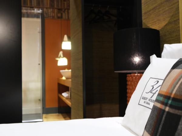 34 GuestHouse : photo 3 de la chambre chambre double avec balcon