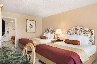 Days Inn by Wyndham Panama City Beach/Ocean Front : photo 1 de la chambre room #52179927