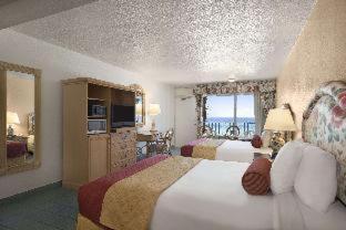 Days Inn by Wyndham Panama City Beach/Ocean Front : photo 1 de la chambre room #52179929