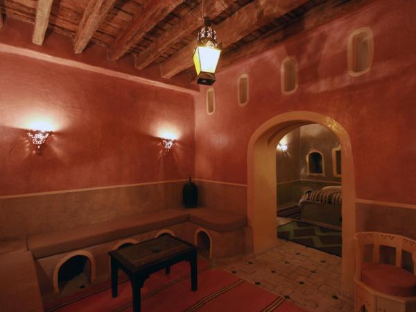 DAR NEJMA : photo 1 de la chambre suite - vue sur piscine