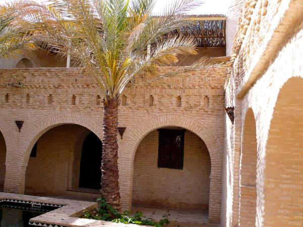 DAR NEJMA : photo 5 de la chambre suite - vue sur piscine