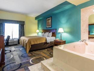 Quality Inn & Suites Memphis East : photo 2 de la chambre offre du jour