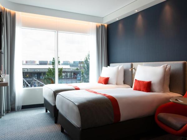 Holiday Inn Express Amsterdam - North Riverside, an IHG Hotel : photo 1 de la chambre chambre lits jumeaux standard avec vue 