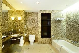 Pacific Regency Hotel Suites : photo 1 de la chambre room #2569518