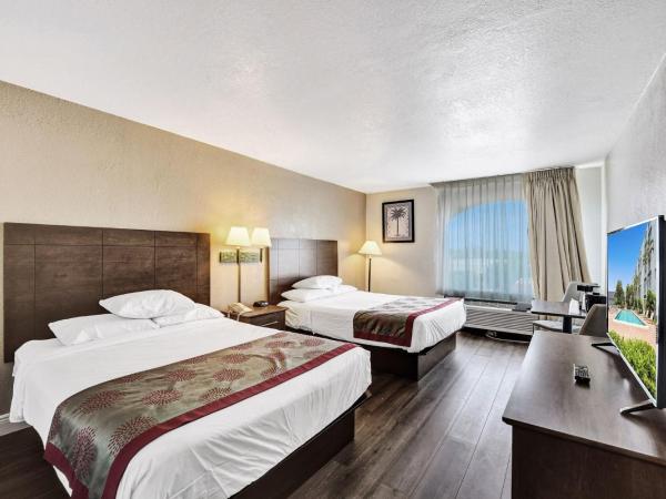 Plaza Hotel Fort Lauderdale : photo 2 de la chambre chambre deluxe avec 2 lits queen-size