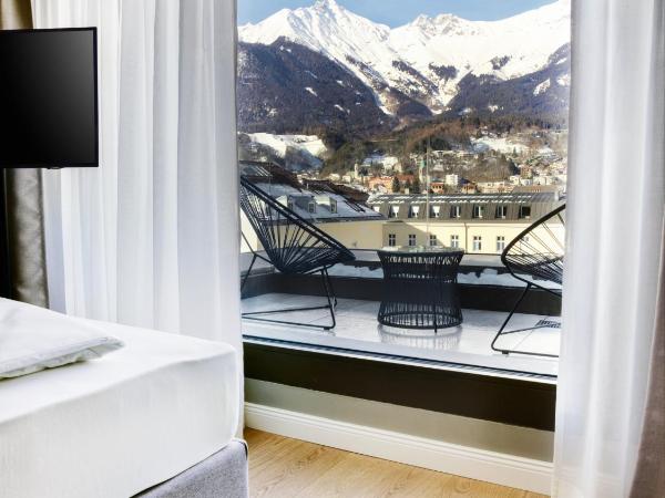 STAGE 12 Hotel by Penz : photo 3 de la chambre chambre double avec balcon - vue sur montagne