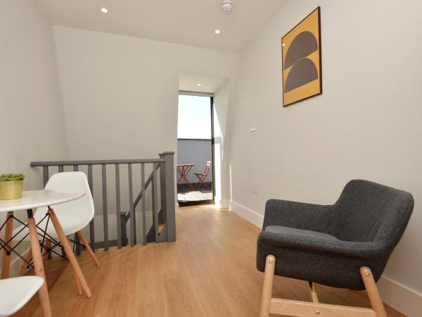 The Portobello Serviced Apartments by StayPrime : photo 2 de la chambre appartement 1 chambre en duplex - dernier Étage