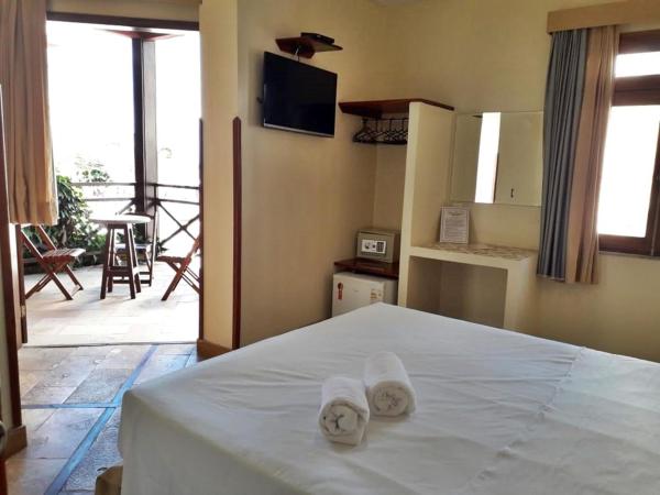 Pousada Fortal Villa Praia : photo 6 de la chambre chambre triple avec balcon - vue sur mer