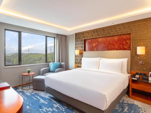 China Hotel Guangzhou-Free Shuttle Bus to Canton Fair Complex : photo 2 de la chambre suite exécutive