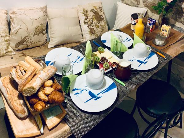 Chambres d'Hôtes du Manoir du Haut Salmon : photo 9 de la chambre chambre double