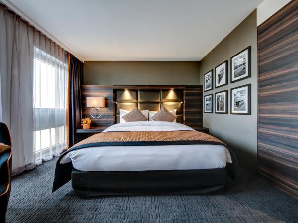 Best Western Premier Hotel Beaulac : photo 2 de la chambre chambre double supérieure - vue sur ville