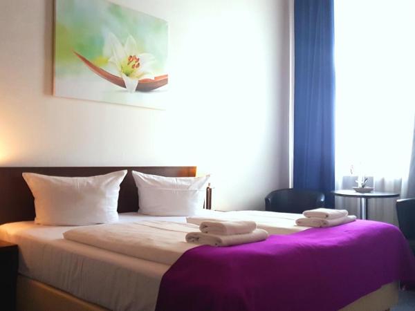 Hotelpension Margrit : photo 7 de la chambre chambre double ou lits jumeaux