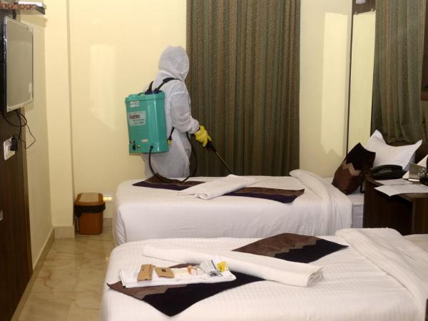 HOTEL SHREESH KOLKATA : photo 1 de la chambre chambre familiale climatisée