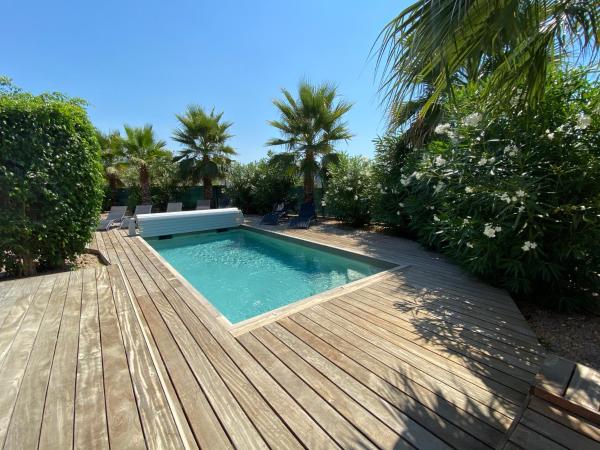 Résidence Les Jardins du Fort : photo 2 de la chambre appartement 3 chambres de luxe avec piscine privée 