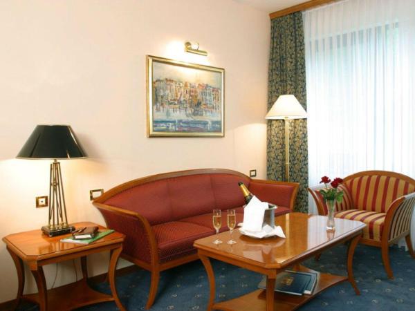 Hotel AS : photo 1 de la chambre suite