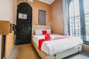 RedDoorz Plus @ Radio Dalam 2 : photo 2 de la chambre room #171349811