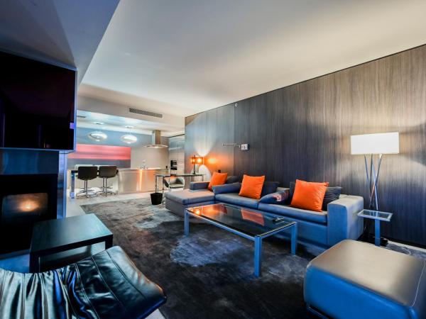 StripViewSuites Two-Bedroom Conjoined Suite at Palms Place : photo 1 de la chambre two-bedroom - strip view open balcony