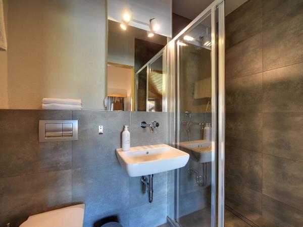 Dom Górski : photo 1 de la chambre chambre quadruple supérieure avec balcon